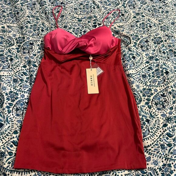 NWT Oh Polly Lavish Life Twist Cut Out Satin Mini Dress in Pink & Red Size 10 - Picture 6 of 10